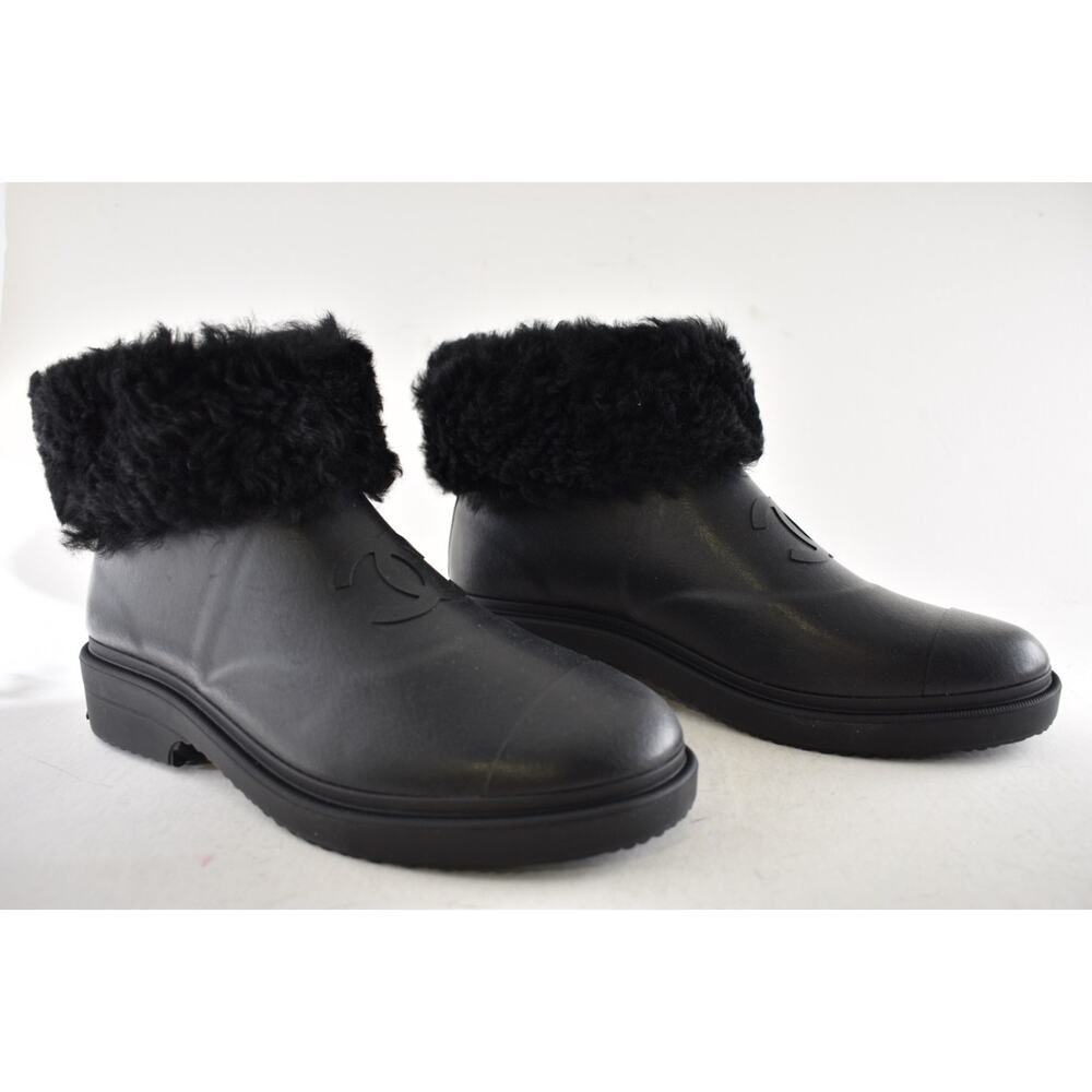 Chanel 24K Black Sheep Shearling Fur Rubber CC Low Top Short Ankle Rain Boots 42 - Picture 3 of 16